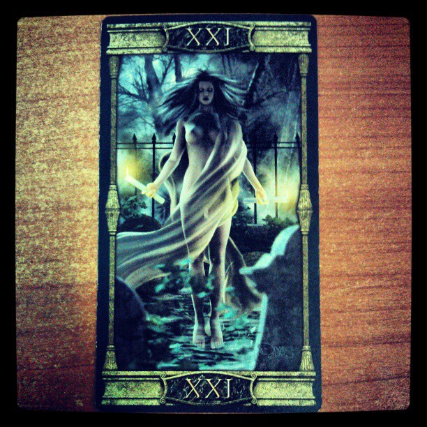 Mein heutiger Tag steht ganz im Zeichen der Welt. #tarot #tageskarte