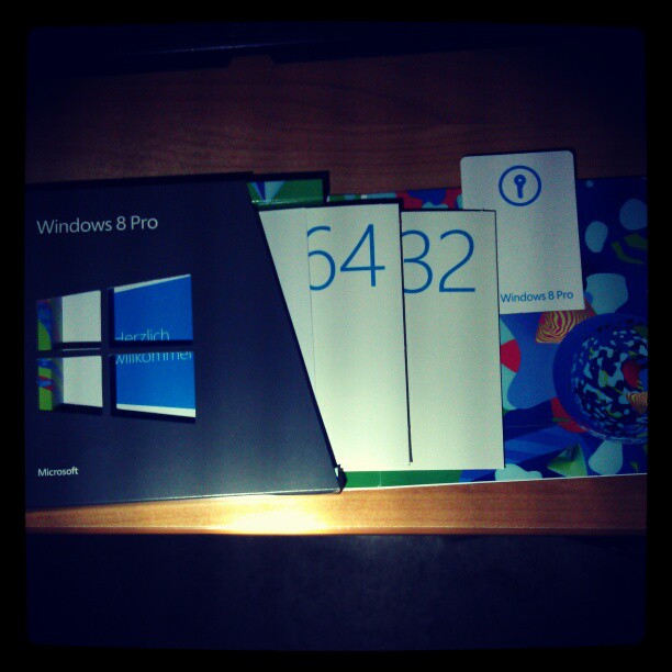 Operation geglückt. #Win8Pro läuft. Kannte es ja schon vom Laptop und es hat mich überzeugt. #microsoft