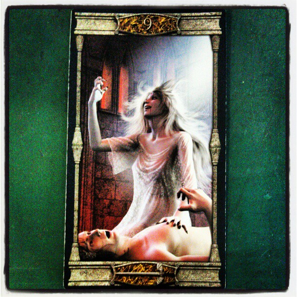 So fühlt sich der Tag auch an... Neun der Schwerter #Tarot  #tageskarte