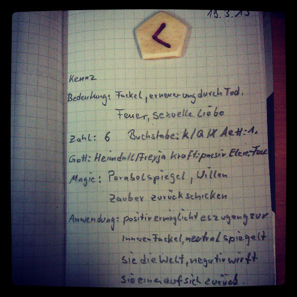 Meine #tagesrune ist heute Kenaz. #runen #esoterik #schamanismus